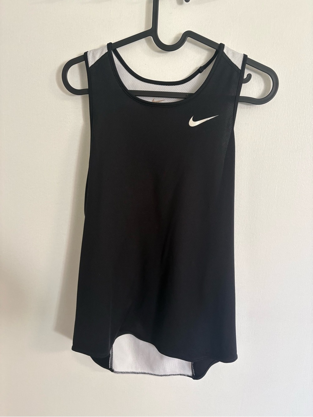 Nike Black and White Women's Athletic Mesh Tank
